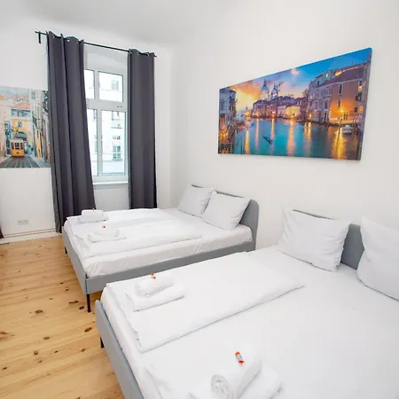 Wunderschoen, Hell Und Gross