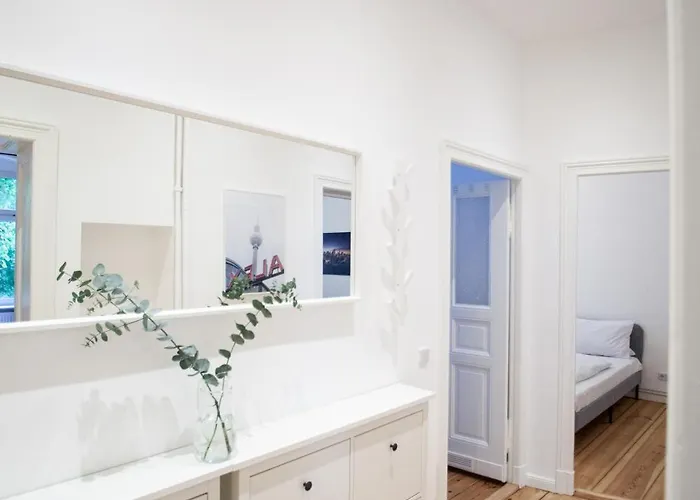 Wunderschoen, Hell Und Gross