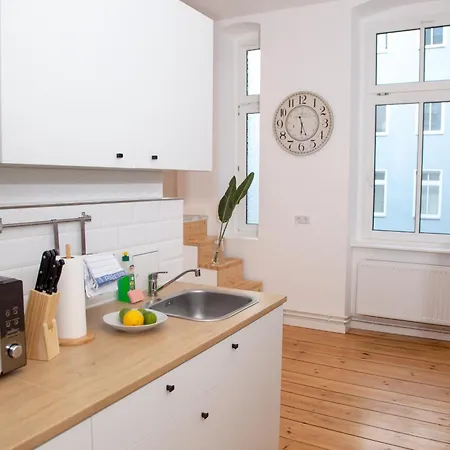 Super Mikrolage - Forum Koepenick & S-bahn In 2 Min برلين