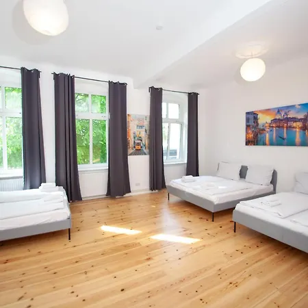 Super Mikrolage - Forum Koepenick & S-bahn In 2 Min برلين